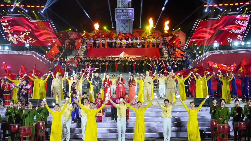 Trực tiếp: Lễ kỷ niệm 85 năm ngày Bác Hồ về nước lãnh đạo Cách mạng Việt Nam